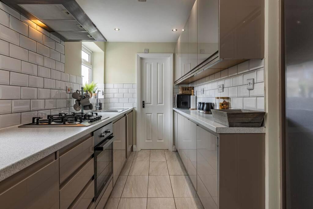 Dovecote House Beeston Private Parking 15Mins From Nottingham City Centre Close To Qmc Hospital Buitenkant foto
